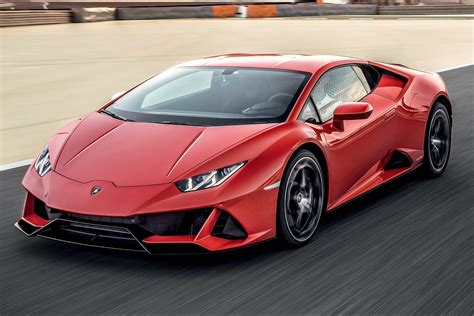 Lamborghini Huracán Evo é Monstro De Coração Forte E Traseira Inquieta