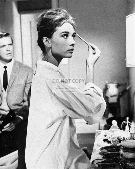 Audrey Hepburn And George Peppard In Breakfast At Tiffanys 8x10 Photo Cc243 Ebay Audrey
