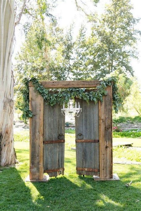 20 Rustic Outdoor Wedding Ceremony Entrance Ideas With Old