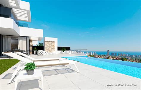 Villa De Luxe Avec Piscine Privée Et Vue Imprenable Sur La Mer Dans Le