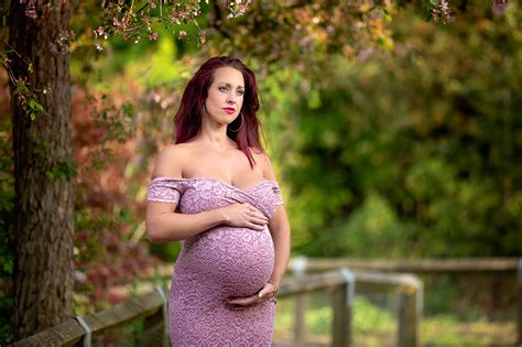 Laura S Spring Pregnancy Session — Kasia Soszka Photography