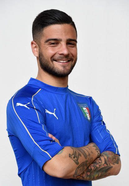 Lorenzo insigne date of birth: Lorenzo Insigne Photos Photos: Italy Portrait Session ...