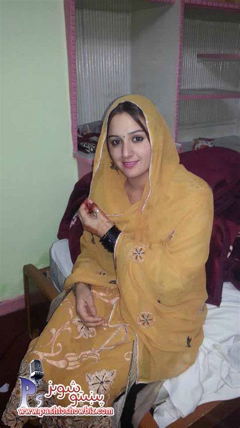 Pashto Film Actress Neelam Gul Private Photos