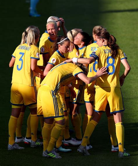 Sweden And Germany Enjoy Group B Wins At Uefa Womens European Championships