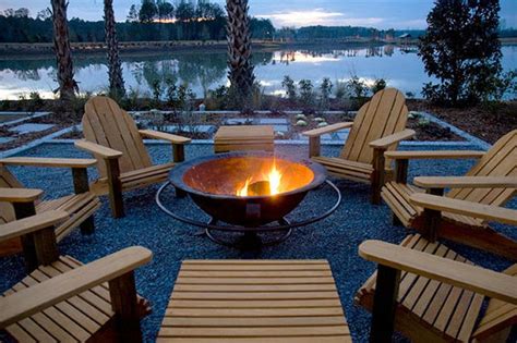You can get the best chairs for fire pit at a very reasonable and affordable price. Metal and Steel Fire Pit Options | HGTV