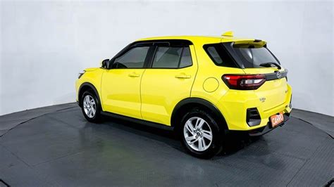 Daihatsu Rocky 1 2 X AT 2022 Kuning Mobil Motor Mobil Untuk Dijual