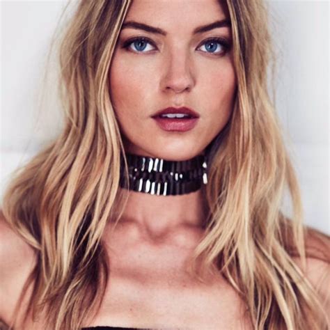 Martha Hunt Just Did The Coolest Thing For Scoliosis Awareness Month
