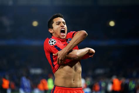 The first or maternal family name is aoás and the second or paternal family name is. Manchester United target Marquinhos signs Paris Saint-Germain 1-year contract extension