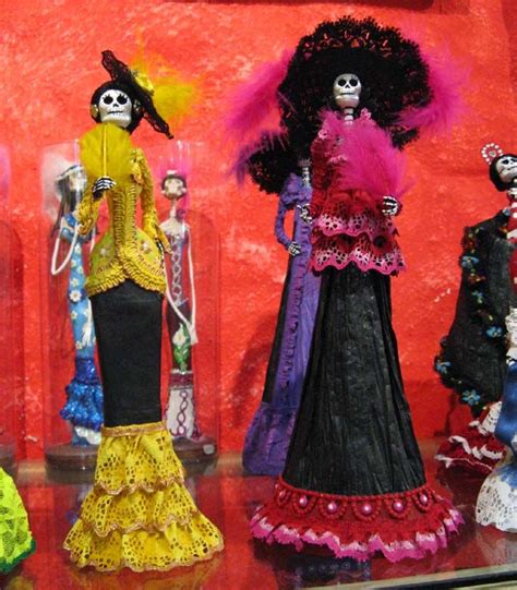 Catrinas Paper Mache Oaxaca Paper Mache Crafts Halloween Crafts