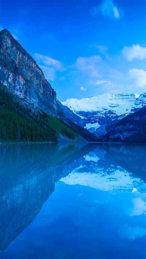 Lake Louise Wallpaper Backiee