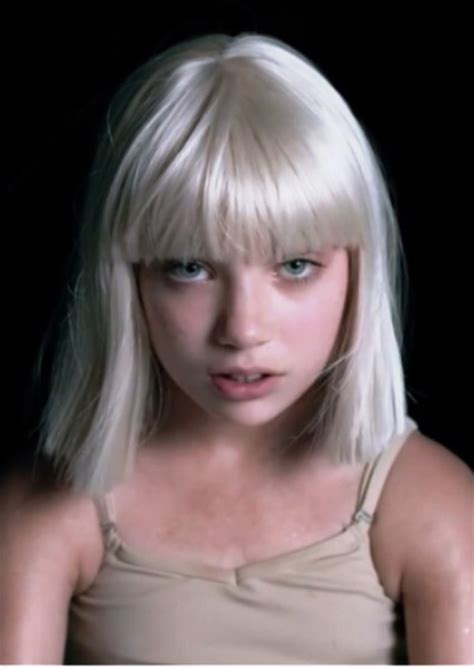 See more ideas about maddie ziegler sia, maddie ziegler, sia and maddie. Maddie's Back In Blonde Wig, Flesh-Colored Leotard In New ...