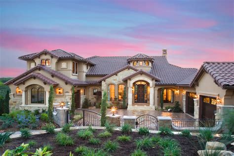 25 Stunning Mediterranean Exterior Design