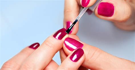 6 Easy Steps On How To Apply Nail Polish