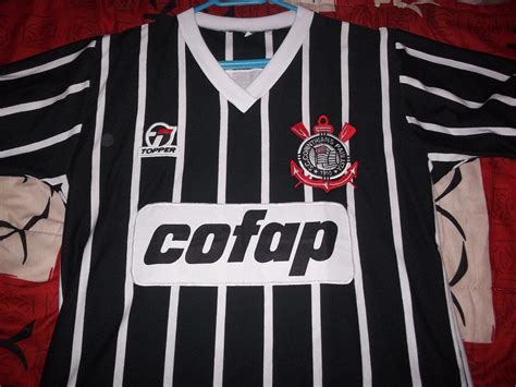 Maybe you would like to learn more about one of these? Corinthians Away football shirt 1983. Added on 2012-11-29 ...