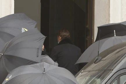 Usage of colloborations is not recognized. Tony Carreira Funeral : Sara Carreira Daughter Of Famous ...
