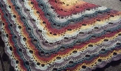 German Scallop Crochet Shawl Free Pattern