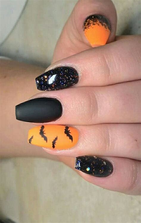 37 Pretty Halloween Nail Art Ideas For Inspire You Today In 2020