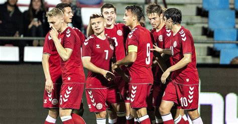 Spiller sig hele vejen frem til semifinalen. Danmarks U21-landshold er EM-klar: Vandt over Færøerne ...
