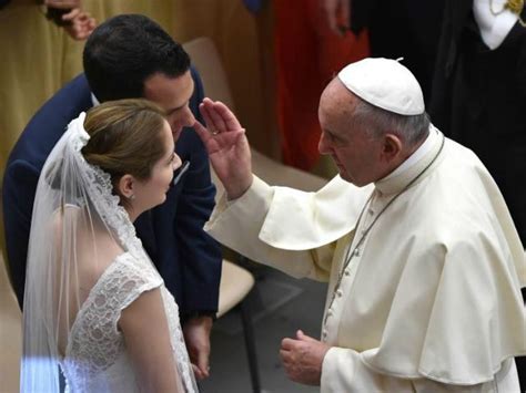 Pope Francis Streamlines Marriage Annulment Process