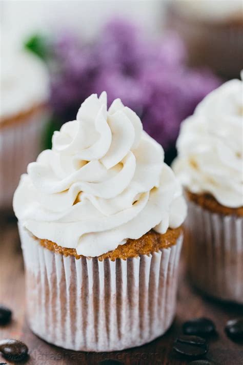 How good do these cream puffs look? Russian Cream Cheese Frosting Recipe