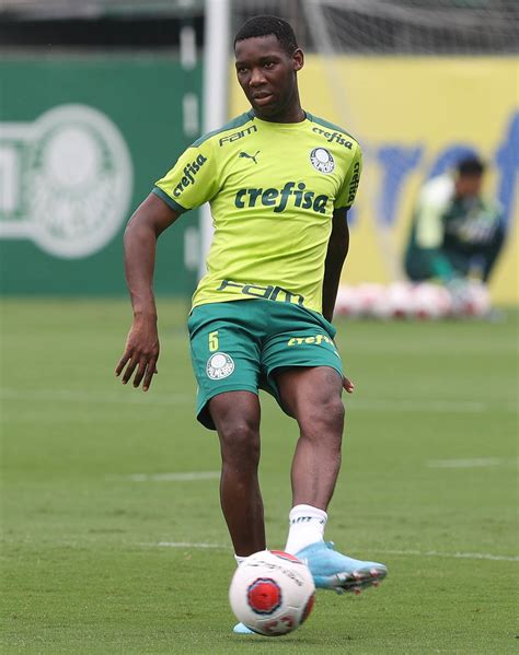 escalação com voltas de patrick e gabriel menino palmeiras inicia preparação para o dérbi