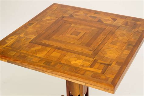 Early 20th Century American Folk Art Pedestal Table For