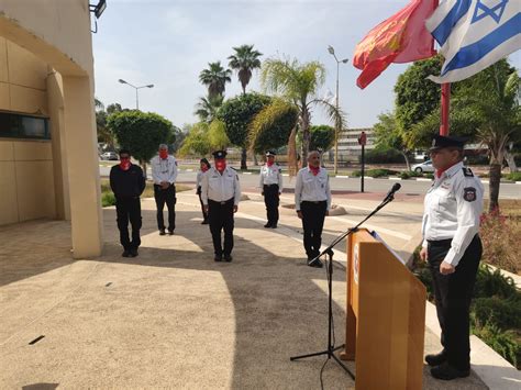 הגברת קידוש שמו של הבורא כנגד החידלון של המוות. כיבוי אש ערך טקס לציון יום השואה - אשדוד נט