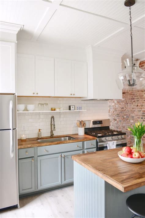 100 Year Old Home Gets A 3 Day Kitchen Makeover For Less Than 5k