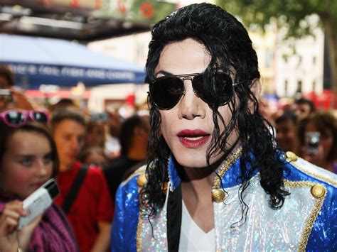 Watch The Trailer For Lifetimes Michael Jackson Biopic Searching For