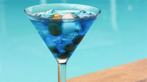 Laguna Azul El Coctel Perfecto Con Vodka Para Prepara En El Hogar