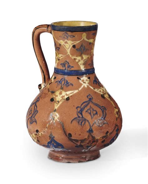 TURKİSH IZNIK JUG CIRCA 1570 Pottery jug Turkish pottery Pottery
