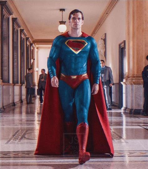 See Henry Cavill Return As Superman With The Classic Suit And Hairstyle