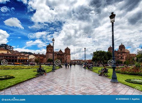 Plaza De Armas I Cusco Peru Redaktionell Arkivfoto Bild Av Huvud