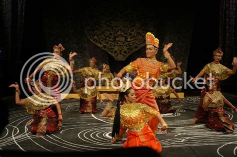 Mengenal Seni Teater Tradisional Indonesia KASKUS