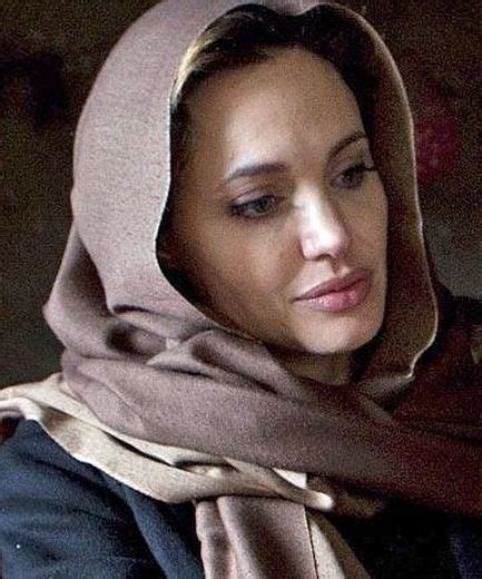1881 Me Gusta 45 Comentarios Angelina Jolie Angelinajolie