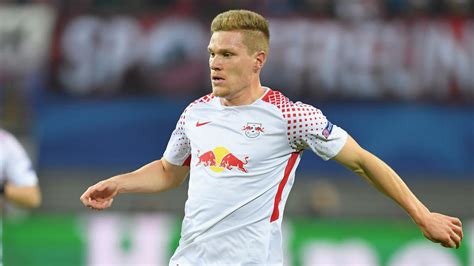 Marcel halstenberg statistics and career statistics, live sofascore ratings, heatmap and goal video highlights may be available on sofascore for some of marcel halstenberg and rb leipzig matches. Leipzigs Halstenberg trainiert erstmals auf dem Platz