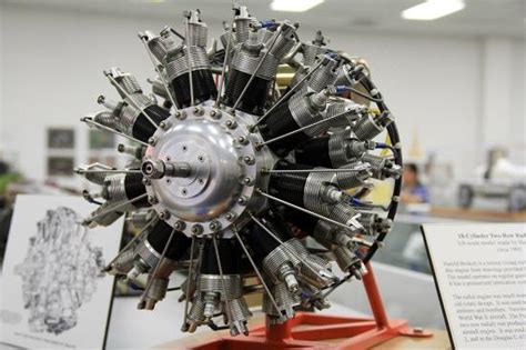 18 Cylinder Two Row Radial Engine Picture Of Locraftsmanship Museum