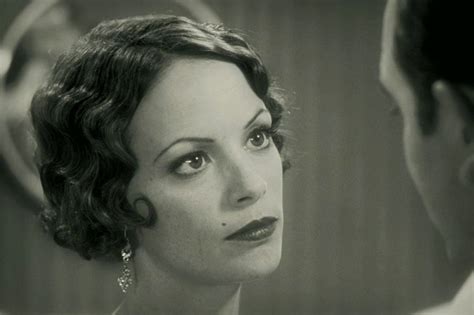 Por este papel ganó el premio a mejor actor en el festival de cannes y a mejor actor principal en comedia o musical en los globos de oro. Bérénice Bejo in un'immagine di The Artist: 223004 ...