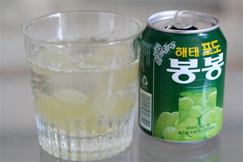 Korean Grape Juice With Pulp 238ml Bong Bong Soda Drink Korean Seikatsu