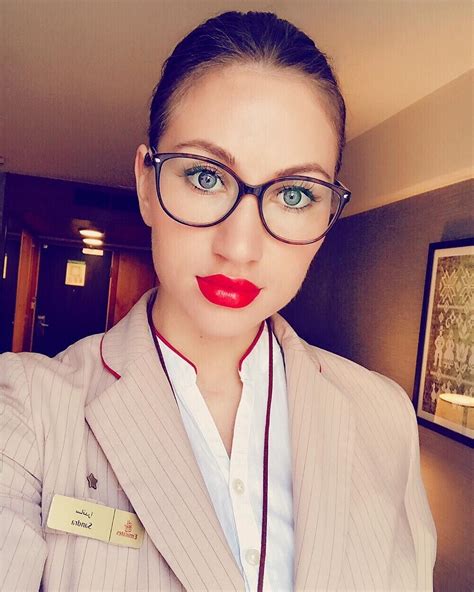 Pin By Aizat Mohd Sofian On Stewardess Emirates Cabin Crew Female Crewlife Fly Girl Emirates