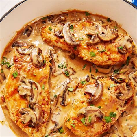 Our creamy chicken marsala recipe makes a good amount of sauce so there's no need to worry about adding any extra! Creamy Chicken Marsala | Recipe in 2020 (With images ...
