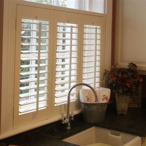 Their timeless design means that they are suitable for both traditional and more contemporary kitchens. Kitchen-Friendly Window Treatments | Interior windows ...