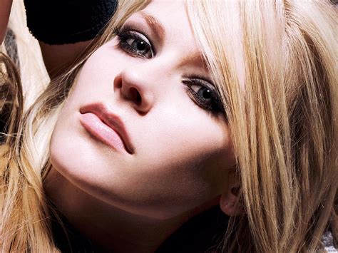 Avril Lavigne Hd Wallpapers 2012 Its All About Wallpapers