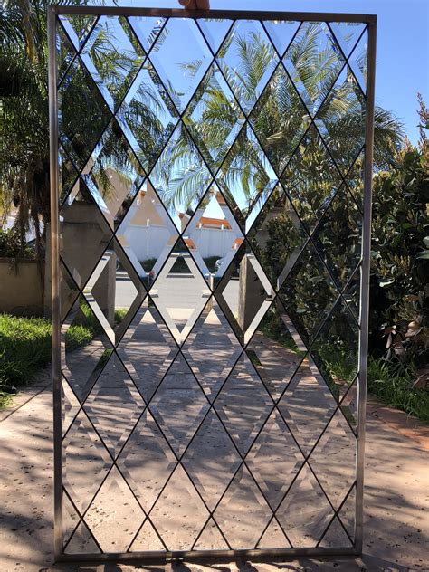 The Blitz Traditional And Timeless Tudor Style Beveled Diamonds Leaded Glass Window