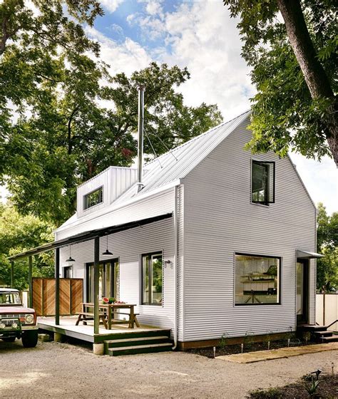 Wall House A Modern Farmhouse With Energy Efficient Design