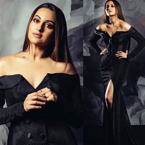 Dabangg 3 Actress Sonakshi Sinha Raises The Temperature With These Hot Pictures