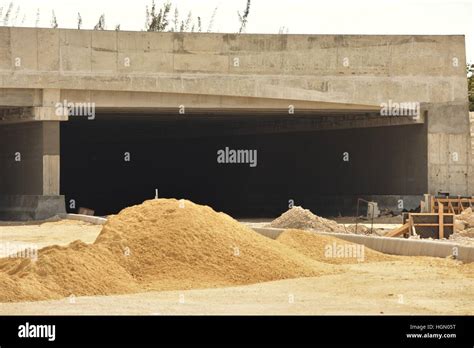 Tunnel Construction Hi Res Stock Photography And Images Alamy