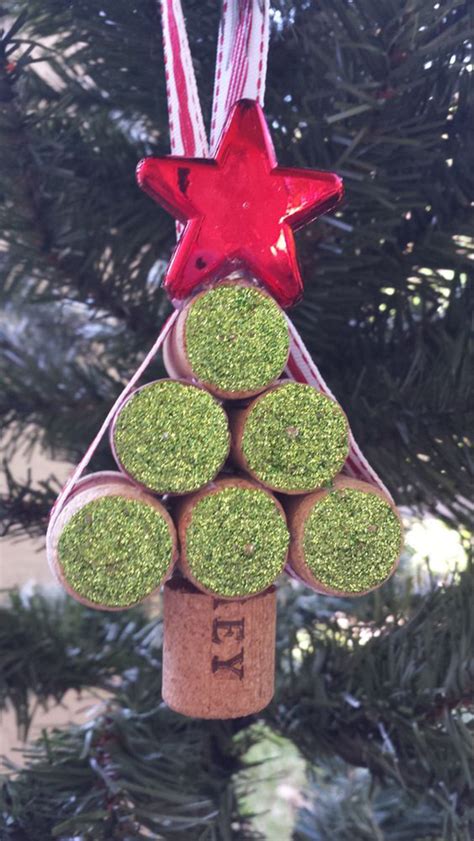 45 Mini Wine Cork Diy Ideas To Christmas Ornaments Wine Cork Crafts