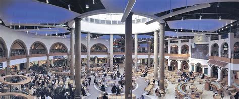 Sheffield united are back in the premier league for the first time since 2006/2007. Oasis Meadowhall, United Kingdom - FMG