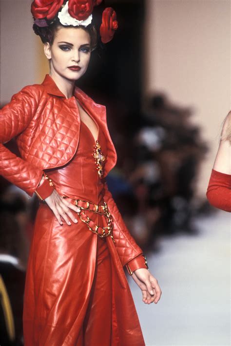 Chanel Ready To Wear Fall Winter 1992 Model Nadja Auermann Couture
